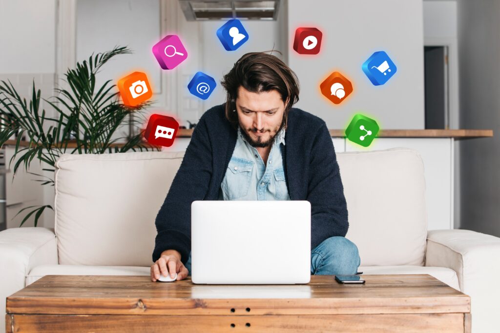 Top 20 Disadvantages of Social Media